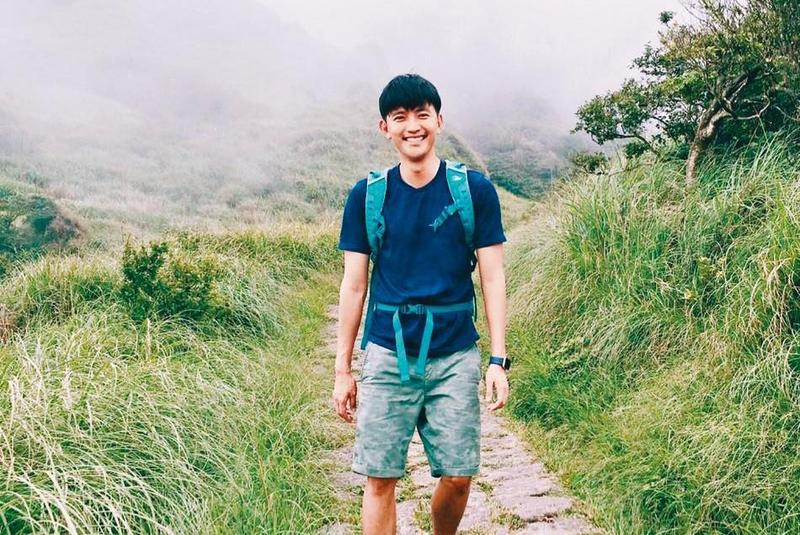 Hình ảnh Tăng Thiếu Tông đi leo núi Kỳ Lai vào 4 năm trước