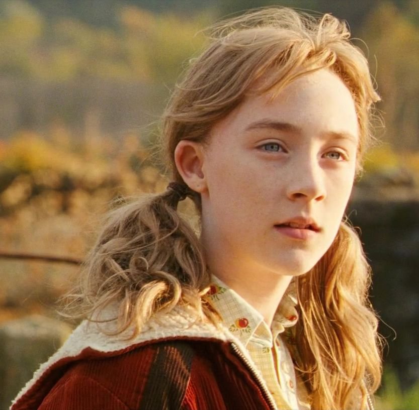   Saoirse Ronan trong Lovely Bones. Ánh mắt của Saoirse Ronan thực sự rất “ám ảnh”, lúc phim 15 ...