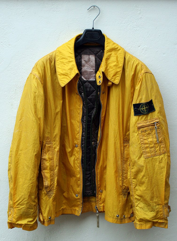 Isola di Pietra Ice Jacket - Stone Island 1989/90 - màu sắc sẽ thay đổi từ vàng sang nâu theo  ...