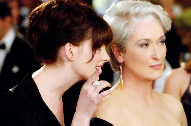 Meryl Streep và Anne Hathaway trong The Devil Wears Prada