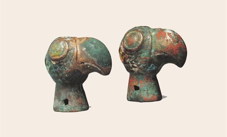 Đầu vương trượng bằng đồng hình đầu chim Ưng - Bảo tàng tỉnh Cam Túc