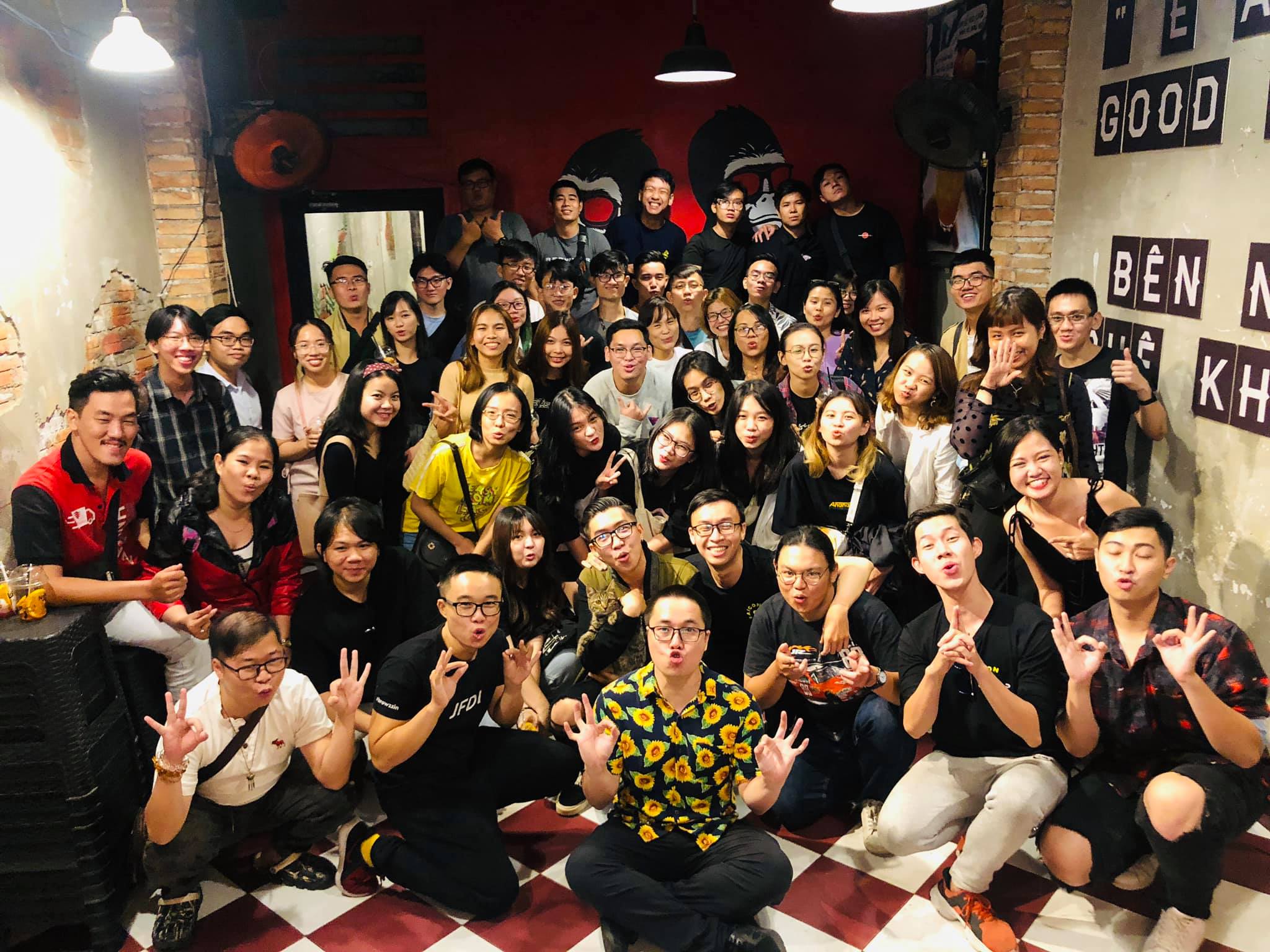 Saigon Tếu những ngày đầu hoạt động