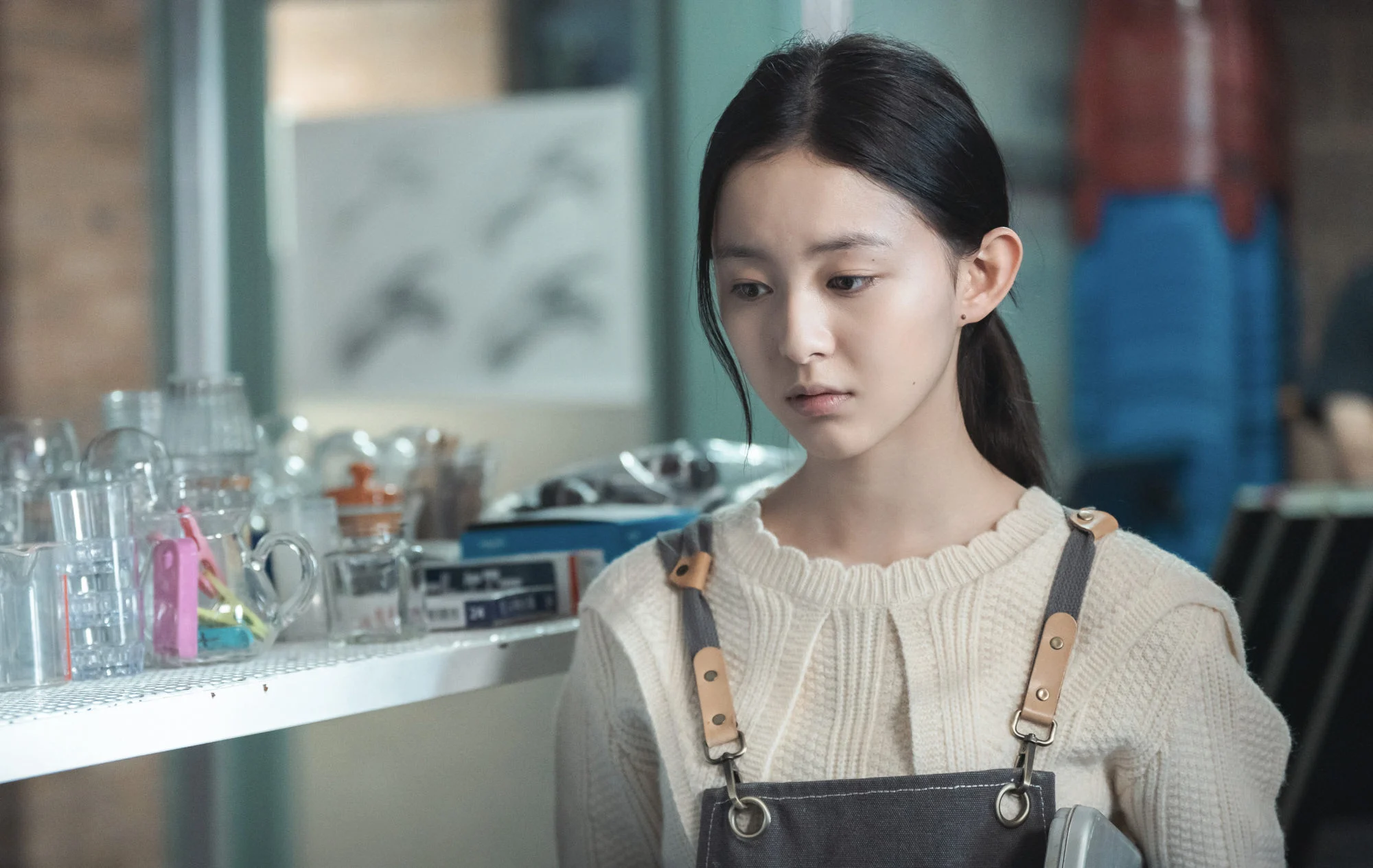 Park Ji-hu trong vai Oh In-hye trong Little Women.