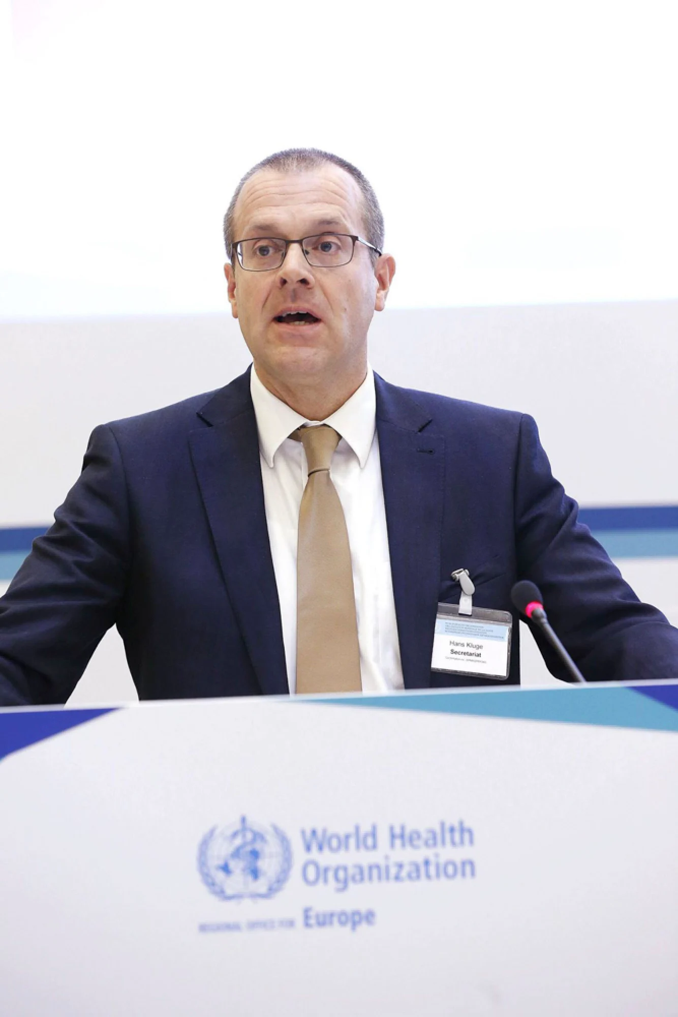 Tiến sĩ Hans Kluge là giám đốc WHO tại Châu Âu.