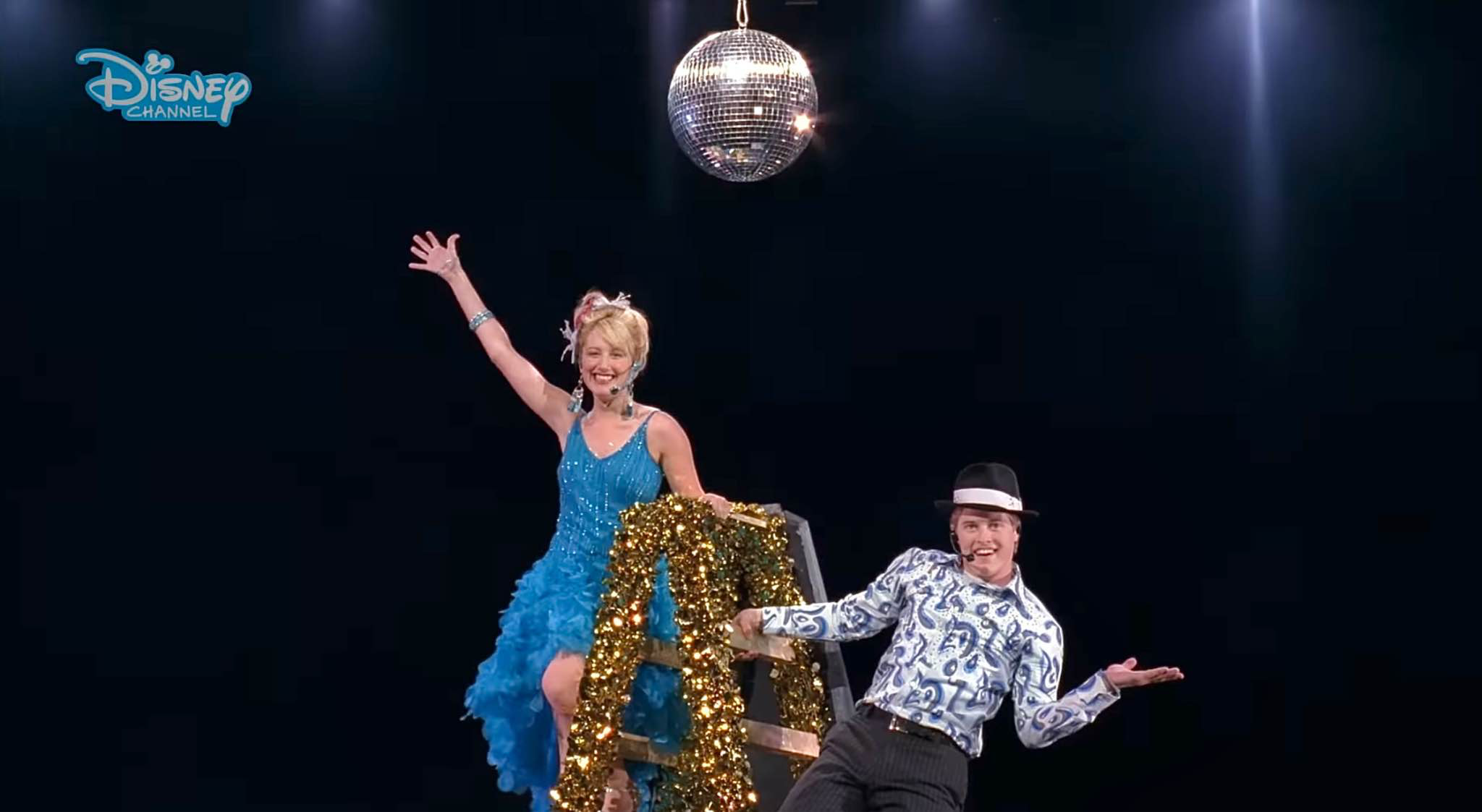 13. BOP TO THE TOP - Sharpay & Ryan: Iconic, slay, fancy, không biết thêm từ gì nứa 