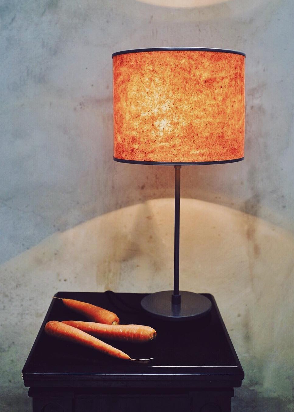 Chiếc đèn làm từ cà rốt